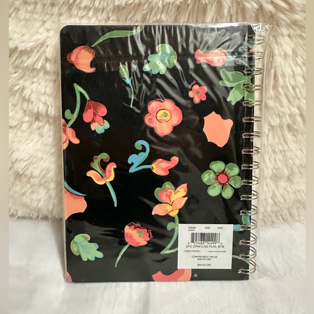 Coach notebook - Picture 2 of 6